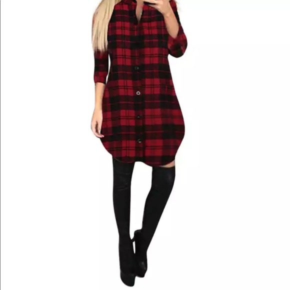 Dresses & Skirts - Red & Black Plaid Dress🌲